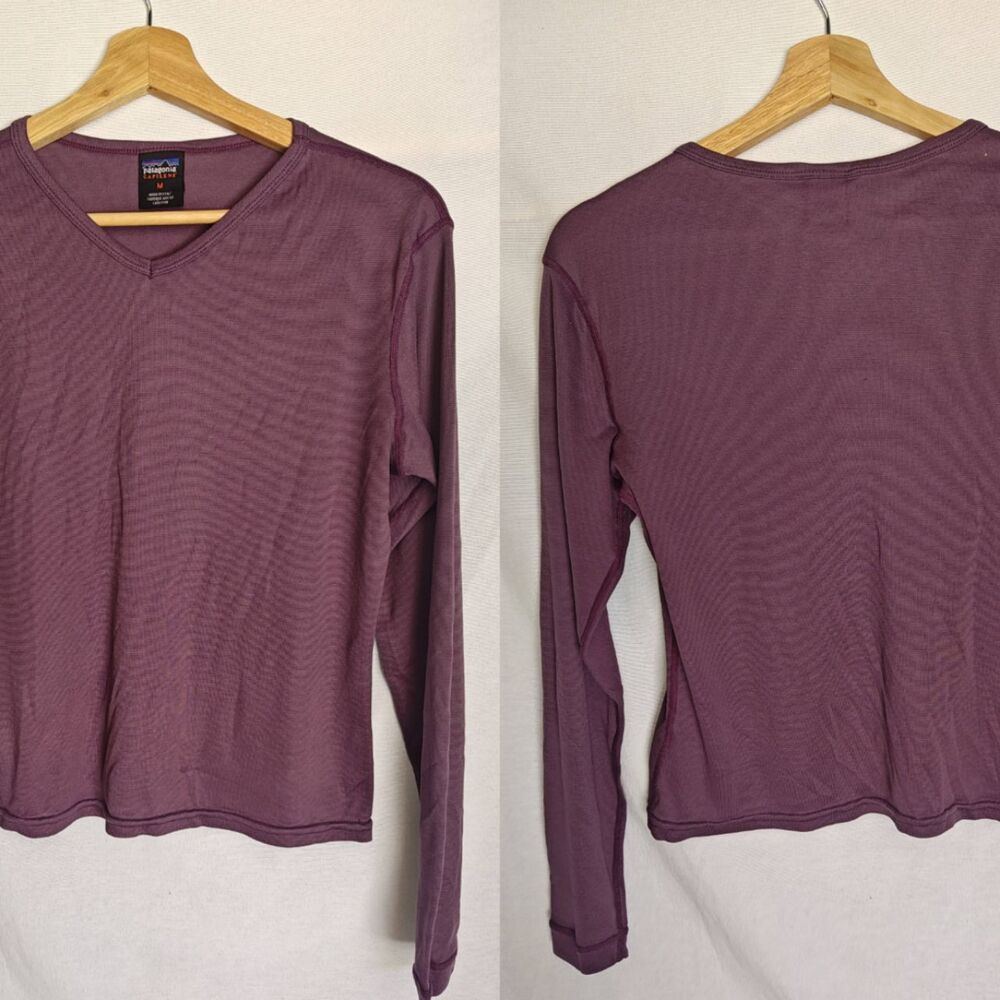 Patagonia Capilene shirt Long sleeve base layer Vneck Vintage Purple Berry M‎